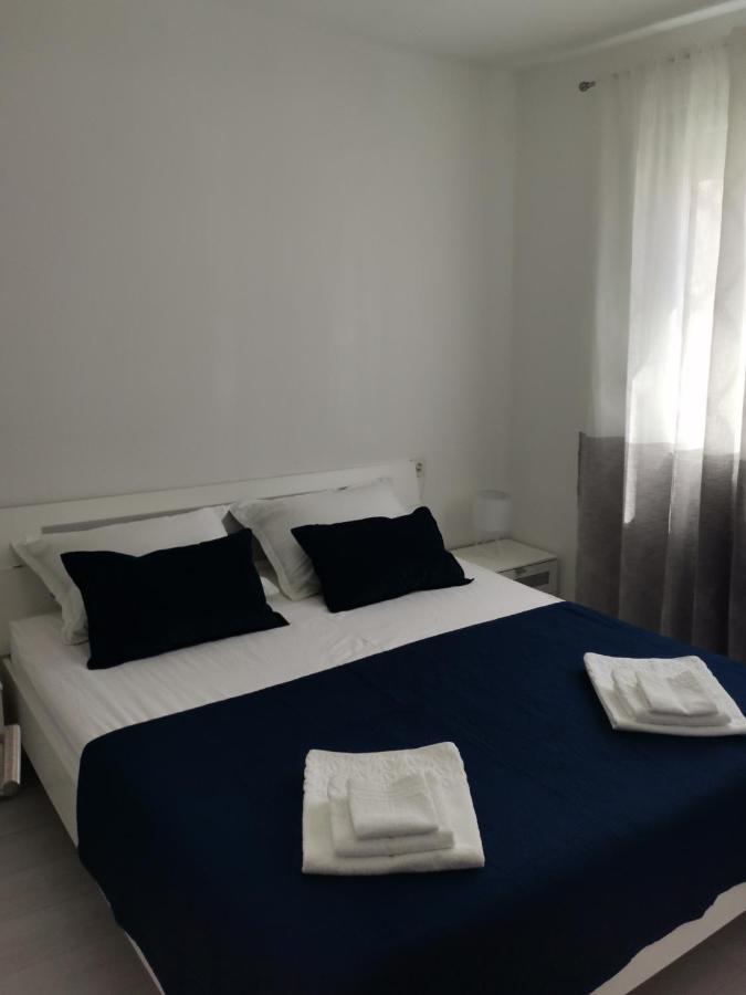 Apartmani Darko Rtina Exterior foto